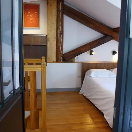 Les Versaillaises Bed and breakfast