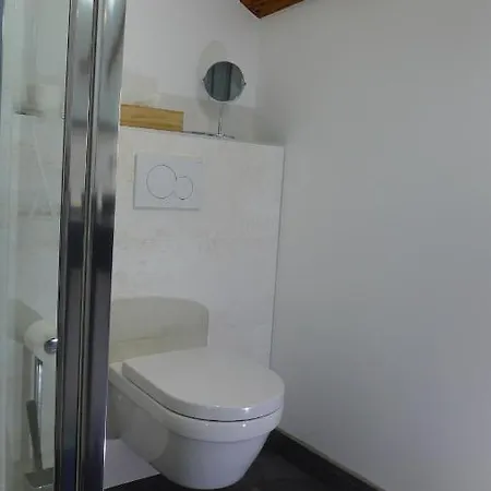 Les Versaillaises 3*