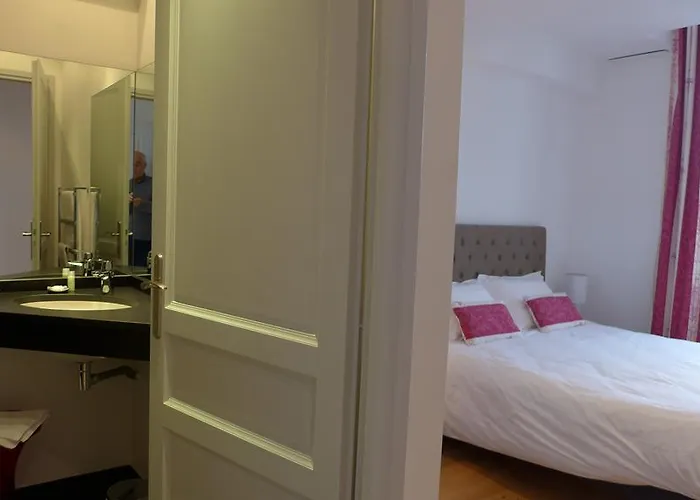 Les Versaillaises 凡尔赛