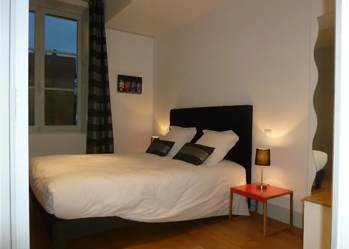 Panzió Les Versaillaises