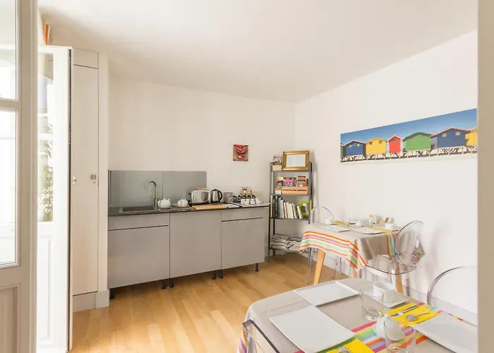 Les Versaillaises Panzió